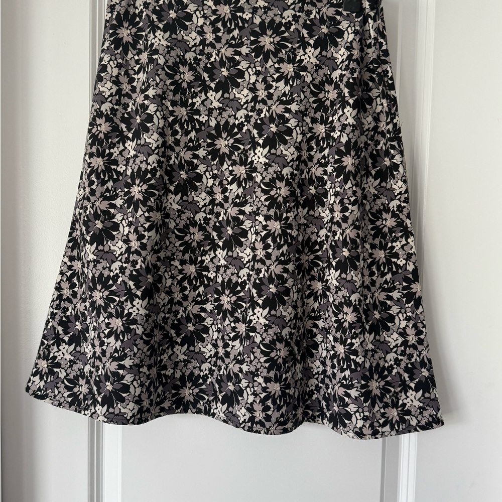 2 Floral Women’s Skirts Black & White and Red & Cream